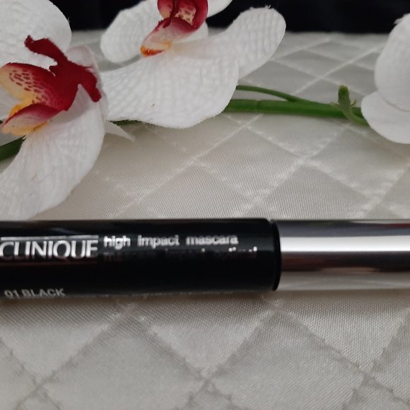 Clinique Mascara and Gloss Duo - Picture 3 of 4